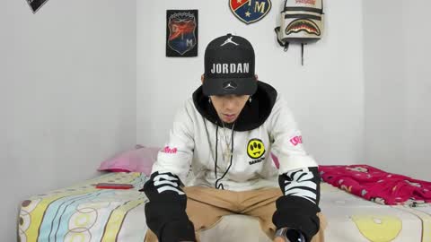 Snapshot of douglas_gallegos chatting on 12-13-24, 03:05 douglas_gallegos online show from 12-13-24, 03:05