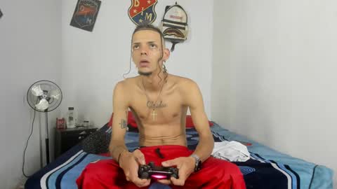 Snapshot of douglas_gallegos chatting on 01-11-25, 09:57 douglas_gallegos online show from 01-11-25, 09:57