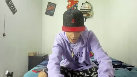 Snapshot of douglas_gallegos chatting on 01-13-25, 05:12 douglas_gallegos online show from 01-13-25, 05:12