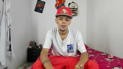 Snapshot of douglas_gallegos chatting on 01-20-25, 12:46 douglas_gallegos online show from 01-20-25, 12:46