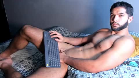 Snapshot of douglasskingjr chatting on 11-05-25, 12:27 douglasskingjr online show from 11-05-25, 12:27