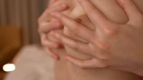 Snapshot of dovia chatting on 03-01-25, 09:29 . . online show from 03-01-25, 09:29