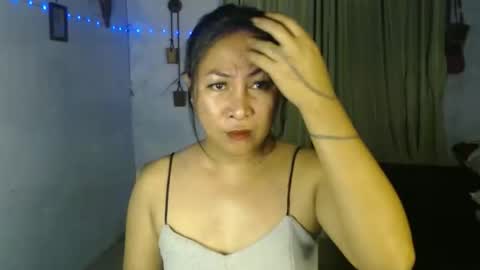 Snapshot of doyouwantme143 chatting on 10-14-25, 11:00 doyouwantme143 online show from 10-14-25, 11:00