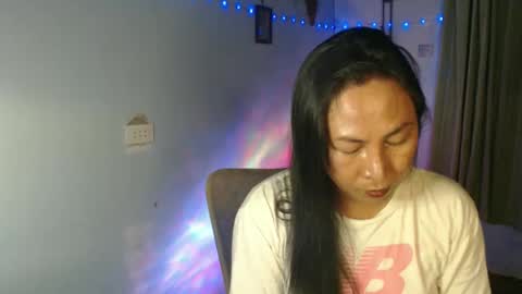 Snapshot of doyouwantme143 chatting on 11-21-25, 04:16 doyouwantme143 online show from 11-21-25, 04:16