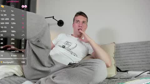 Snapshot of dr_your_dream chatting on 07-19-26, 08:23 Mervin online show from 07-19-26, 08:23