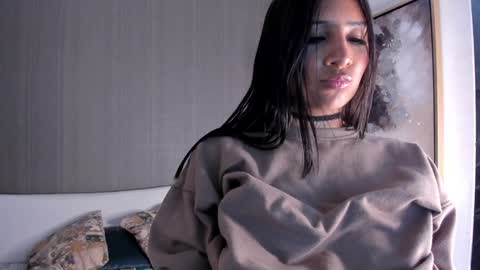 Snapshot of dracaryss_ chatting on 01-14-25, 01:28 Lissa Or DRACARYSS your dragon Queen online show from 01-14-25, 01:28