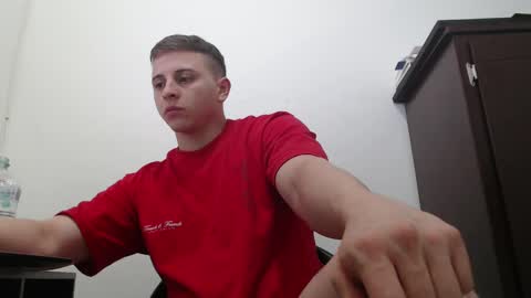 draco_boy2000 online show from 09-19-25, 09:37