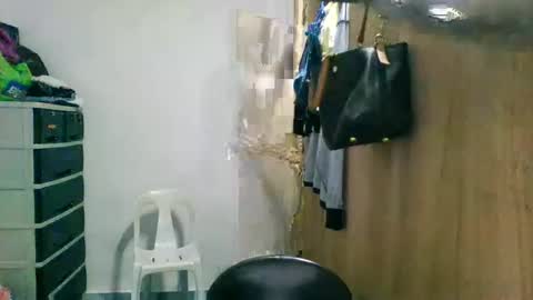 Snapshot of dragonlady402 chatting on 02-24-26, 02:26 Dragon Lady online show from 02-24-26, 02:26