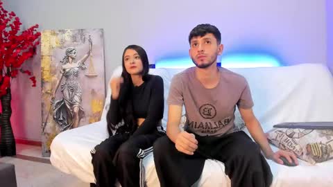 Snapshot of drake_and_zara chatting on 05-01-26, 11:37 Drake and Zara online show from 05-01-26, 11:37