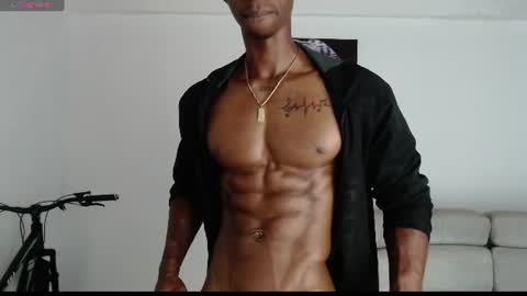 Snapshot of drake_brown_23 chatting on 06-14-26, 09:00 Drake 23 online show from 06-14-26, 09:00