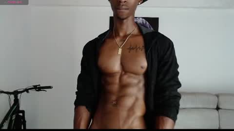 Snapshot of drake_brown_23 chatting on 06-21-26, 09:06 Drake 23 online show from 06-21-26, 09:06