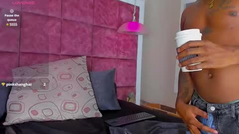 ---Drake--- online show from 02-11-25, 08:37