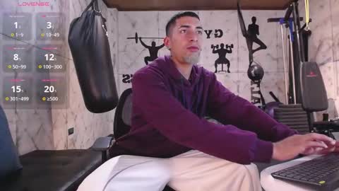 Drake Neuman online show from 09-28-25, 03:45