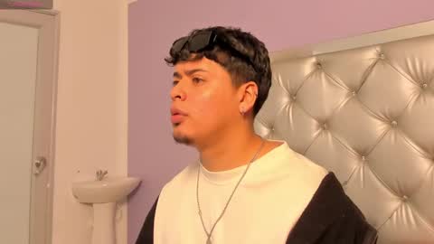 drakeeee online show from 10-17-25, 01:57