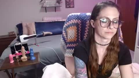 Drama Bea online show from 06-20-26, 03:53