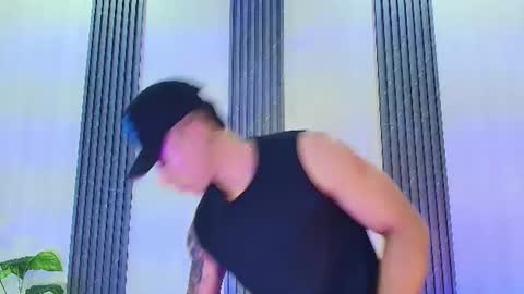 Snapshot of draven_marceaux chatting on 07-19-26, 05:38 Draven online show from 07-19-26, 05:38
