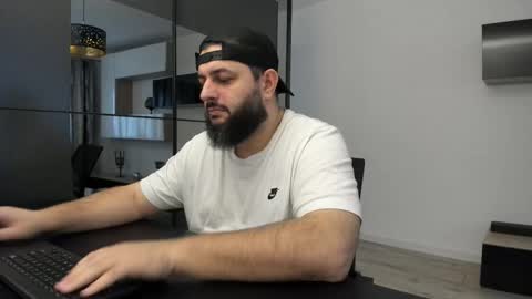 DravenPeak online show from 11-17-25, 02:01