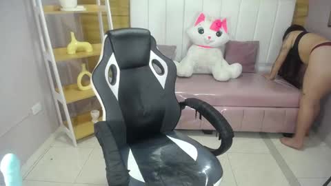 Snapshot of draviana_a chatting on 10-05-25, 03:05 Draviana online show from 10-05-25, 03:05