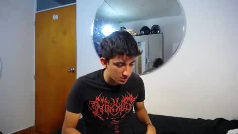 -- nicolle and jhon -- online show from 09-11-25, 02:55