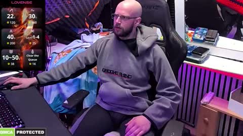 Snapshot of drawingcock chatting on 11-25-25, 07:36 drawingcock online show from 11-25-25, 07:36