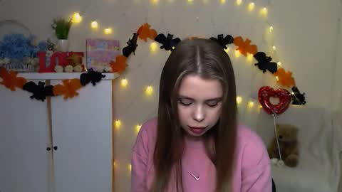 Snapshot of dream_mari chatting on 10-08-25, 05:27 Mari online show from 10-08-25, 05:27