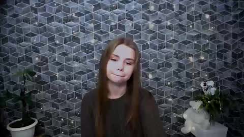 Snapshot of dream_mari chatting on 12-03-25, 06:21 Mari online show from 12-03-25, 06:21