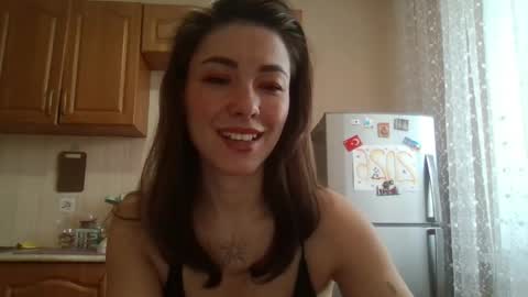 Snapshot of dream_petal_ chatting on 04-25-26, 09:23 dream_petal_ online show from 04-25-26, 09:23