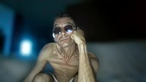 Snapshot of dreambob chatting on 06-29-26, 03:24 Dreambob online show from 06-29-26, 03:24
