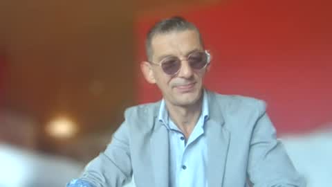 Snapshot of dreambob chatting on 07-10-26, 06:39 Dreambob online show from 07-10-26, 06:39