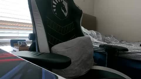 Snapshot of dreamering chatting on 06-19-26, 01:04 Dreaming on going live with a woman p online show from 06-19-26, 01:04