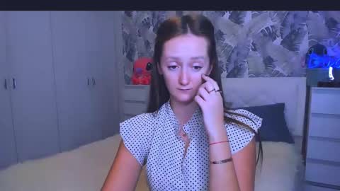 Snapshot of dreamesoul chatting on 12-15-24, 02:48 dreamesoul online show from 12-15-24, 02:48