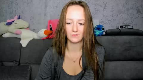 Snapshot of dreamesoul chatting on 10-29-25, 04:48 dreamesoul online show from 10-29-25, 04:48