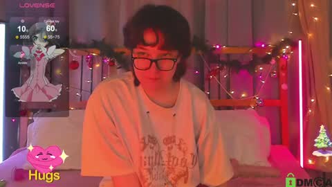 Snapshot of dreamgirllove chatting on 12-23-24, 05:06 Billy online show from 12-23-24, 05:06