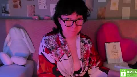 Snapshot of dreamgirllove chatting on 03-09-25, 12:53 Billy online show from 03-09-25, 12:53