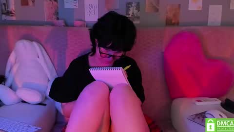 Snapshot of dreamgirllove chatting on 03-09-25, 07:01 Billy online show from 03-09-25, 07:01