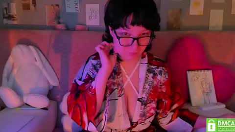 Snapshot of dreamgirllove chatting on 03-12-25, 01:25 Billy online show from 03-12-25, 01:25