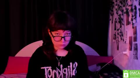 Snapshot of dreamgirllove chatting on 11-17-25, 12:27 Billy online show from 11-17-25, 12:27