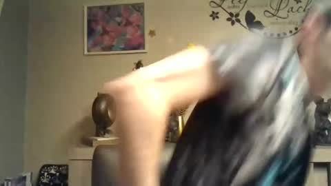 dreamguy38 online show from 12-19-24, 04:23