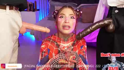 Snapshot of dreamleah_ chatting on 11-24-25, 05:07 dreamleah_ online show from 11-24-25, 05:07