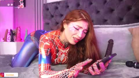 dreamleah_ online show from 12-21-25, 04:30