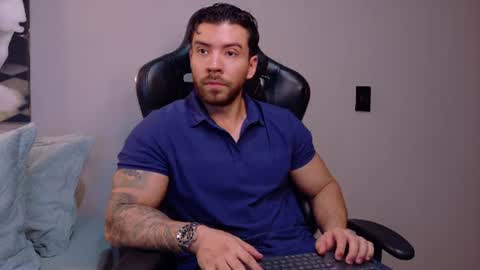 Snapshot of dreammr1 chatting on 06-10-26, 11:03 cris online show from 06-10-26, 11:03