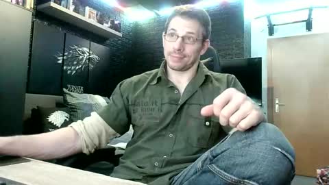 Snapshot of dreamwallker chatting on 09-11-25, 07:47 Ioannes Paulus the 2nd online show from 09-11-25, 07:47