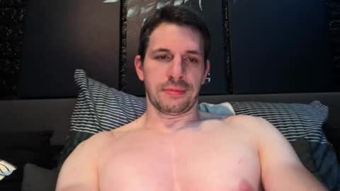 Snapshot of dreamwallker chatting on 09-19-25, 08:05 Ioannes Paulus the 2nd online show from 09-19-25, 08:05