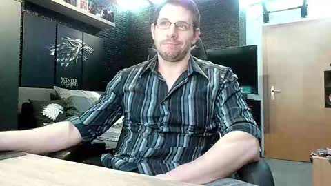 Snapshot of dreamwallker chatting on 12-03-25, 07:56 Ioannes Paulus the 2nd online show from 12-03-25, 07:56