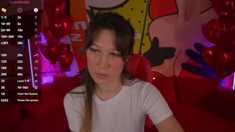 Snapshot of dreamylinaaa chatting on 02-18-25, 07:32 Lina online show from 02-18-25, 07:32