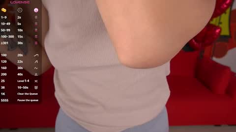 Snapshot of dreamylinaaa chatting on 02-19-25, 07:28 Lina online show from 02-19-25, 07:28