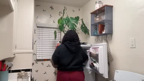 Snapshot of dreamyriri chatting on 12-11-24, 04:07 RIRI OR DREAMY online show from 12-11-24, 04:07