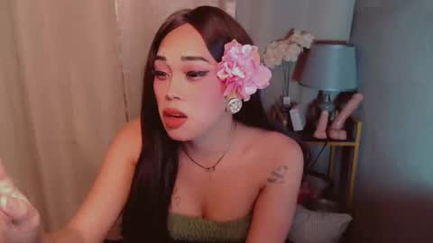 Dreyana online show from 11-17-25, 06:14