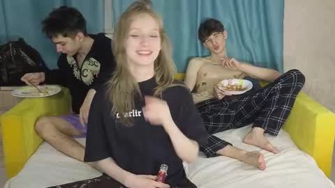 Mark online show from 02-05-26, 09:41