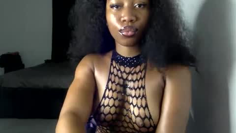 Snapshot of dripping_lunaa chatting on 01-12-26, 05:12 luna online show from 01-12-26, 05:12